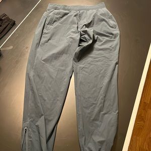 Like new, no holes or discoloration